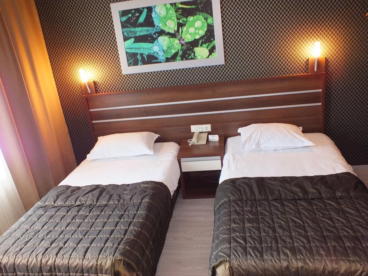 Otel Lifos 3*